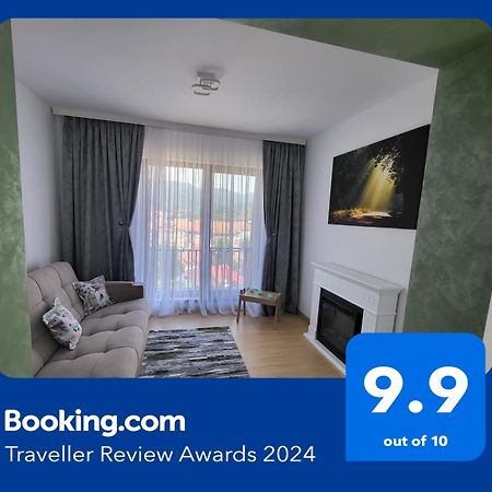 Bibis Apartments Nehoiu Kültér fotó