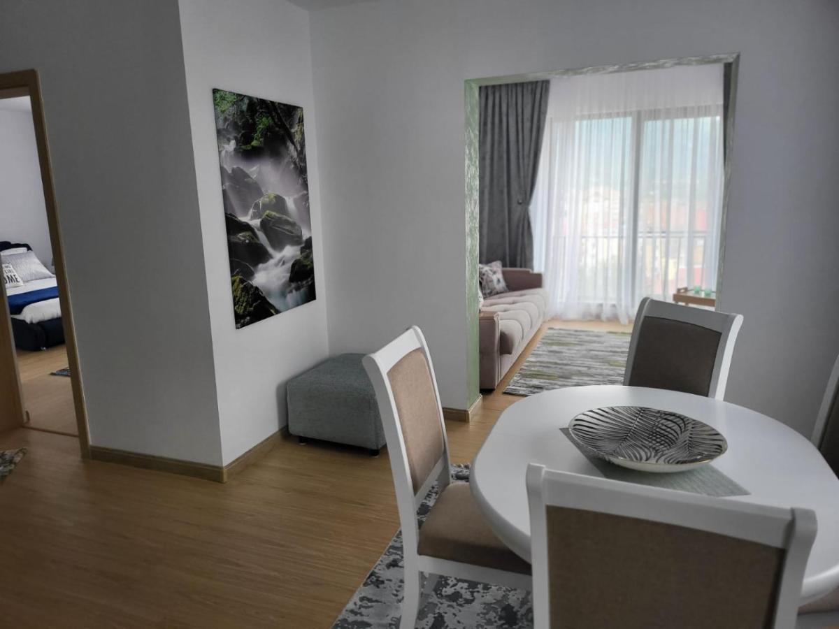 Bibis Apartments Nehoiu Kültér fotó